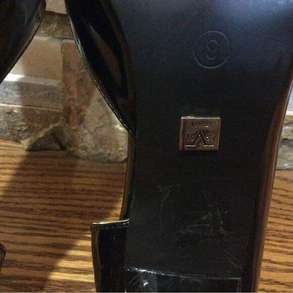 19V69 ITALIA Hells Sandals - Picture 8 of 8